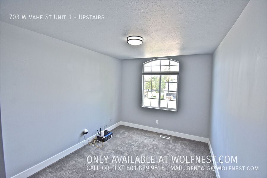 Incredible 3 Bed Draper Upstairs Unit! No Deposit Option! property image