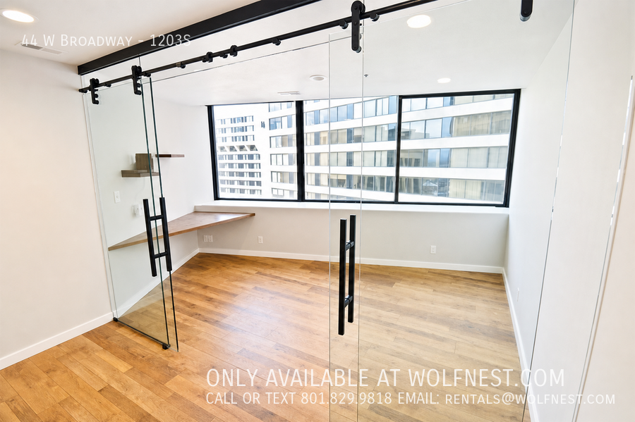 Remodeled 2 Bed Downtown Condo! No Deposit Option! property image