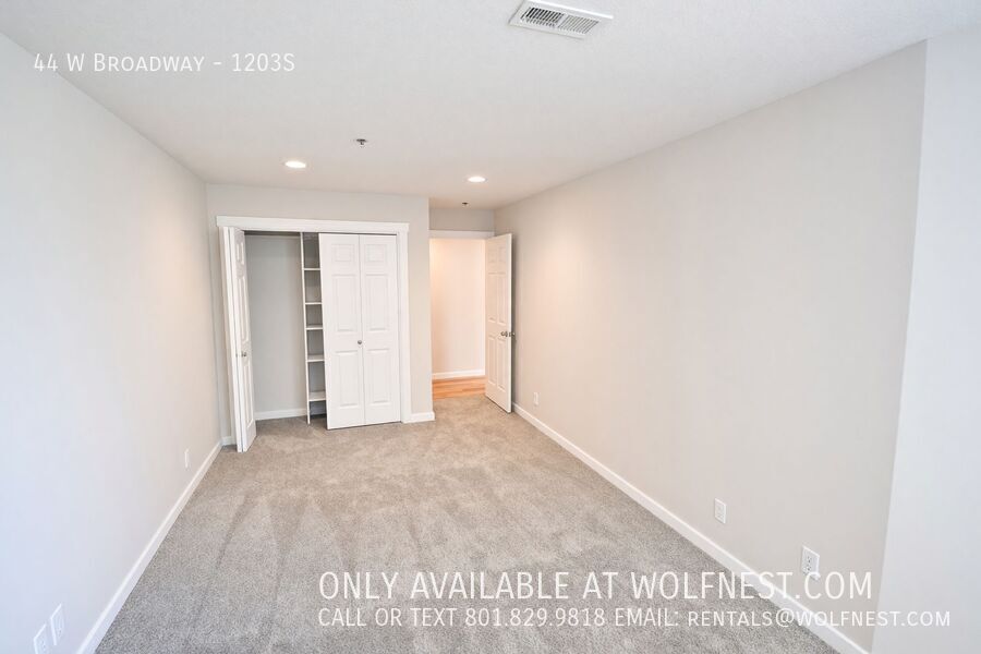 Remodeled 2 Bed Downtown Condo! No Deposit Option! property image