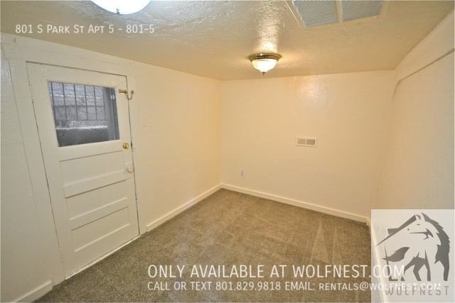 No Deposit Option! Cozy 1 Bed Downtown Basement Unit property image