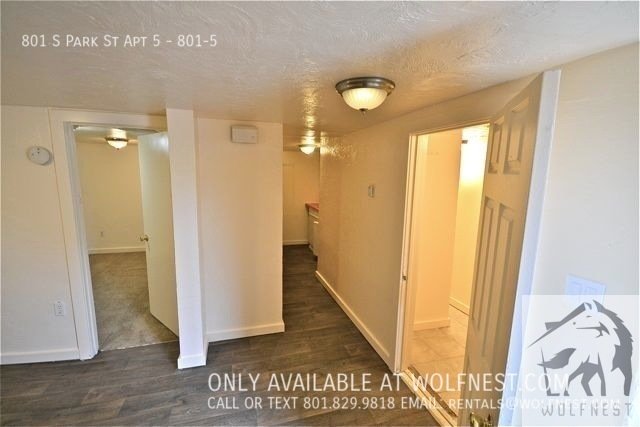 No Deposit Option! Cozy 1 Bed Downtown Basement Unit property image