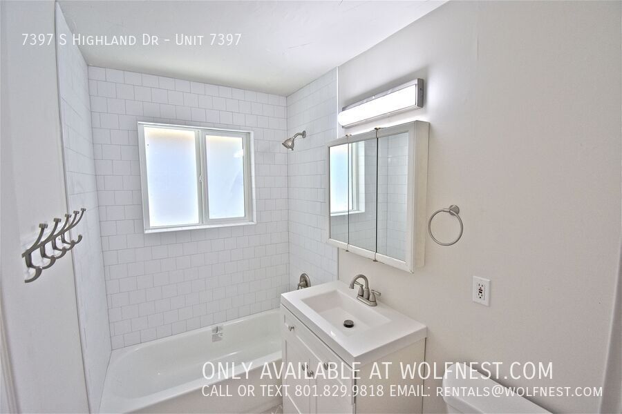 Remodeled 3 Bed Cottonwood Heights Unit! No Deposit Option! property image