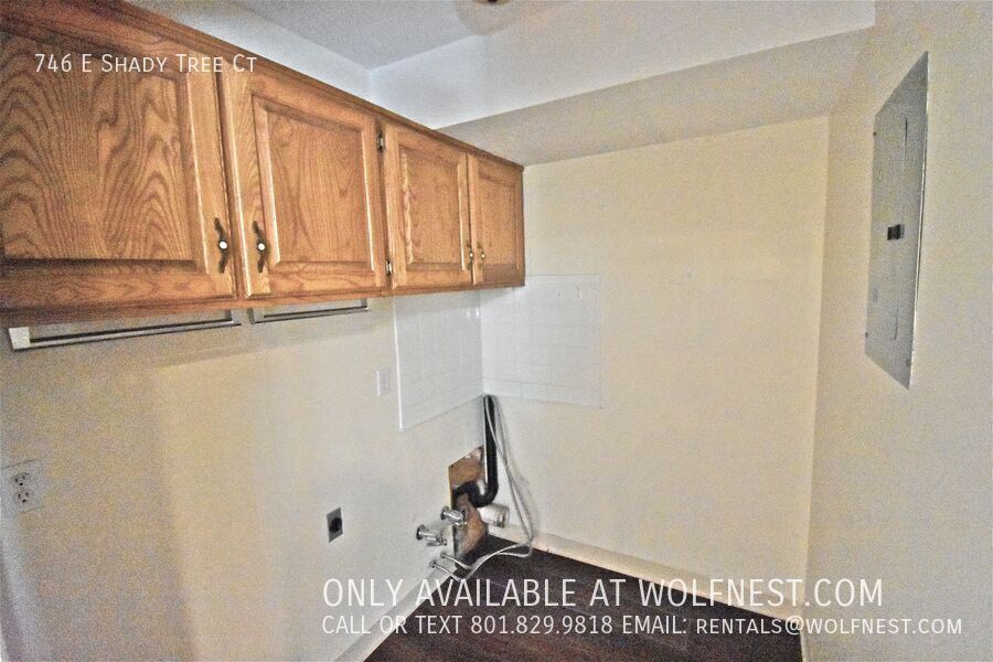 Beautiful 3 Bed Millcreek Townhome! No Deposit Option! property image