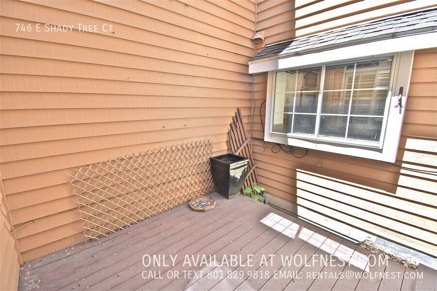 Beautiful 3 Bed Millcreek Townhome! No Deposit Option! property image