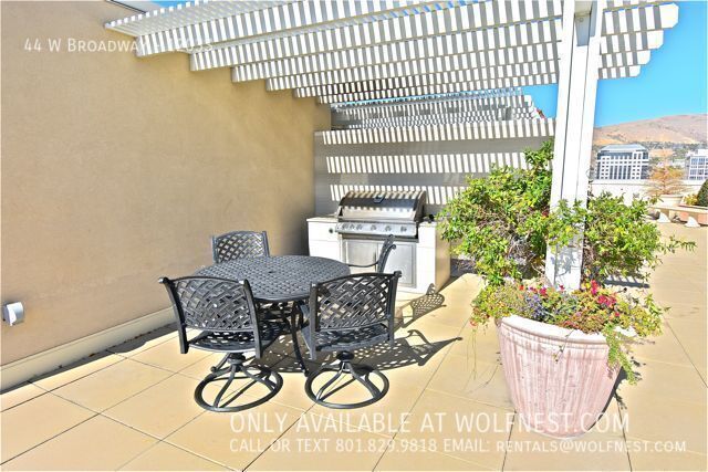 Remodeled 2 Bed Downtown Condo! No Deposit Option! property image