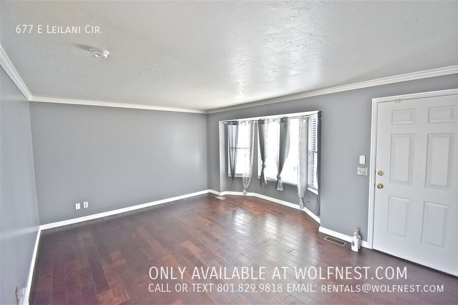 Beautiful 5 Bed Sandy Home! No Deposit Option! property image