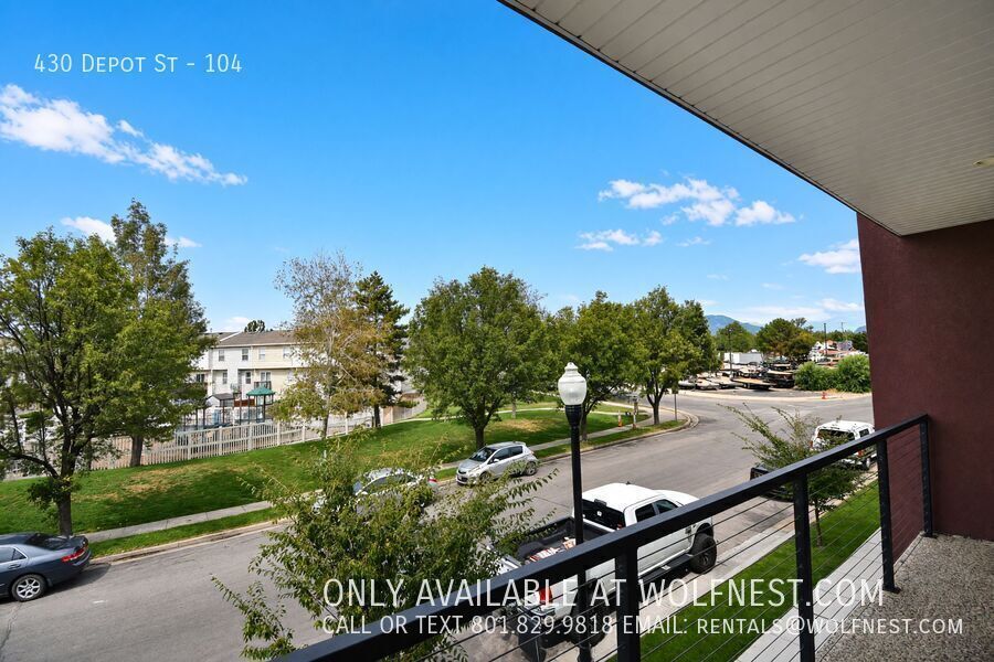 Newer 2 Bed Clearfield Townhome! No Deposit Option! property image