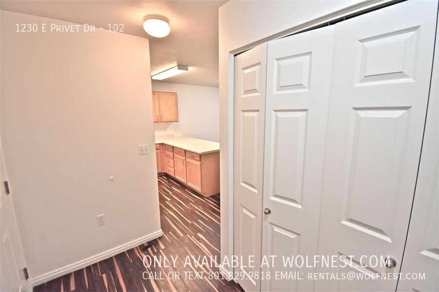 Stunning 2 Bed Cottonwood Heights Condo! No Deposit Option! property image