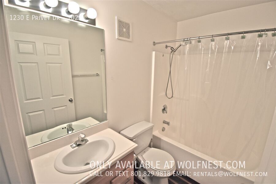 Stunning 2 Bed Cottonwood Heights Condo! No Deposit Option! property image