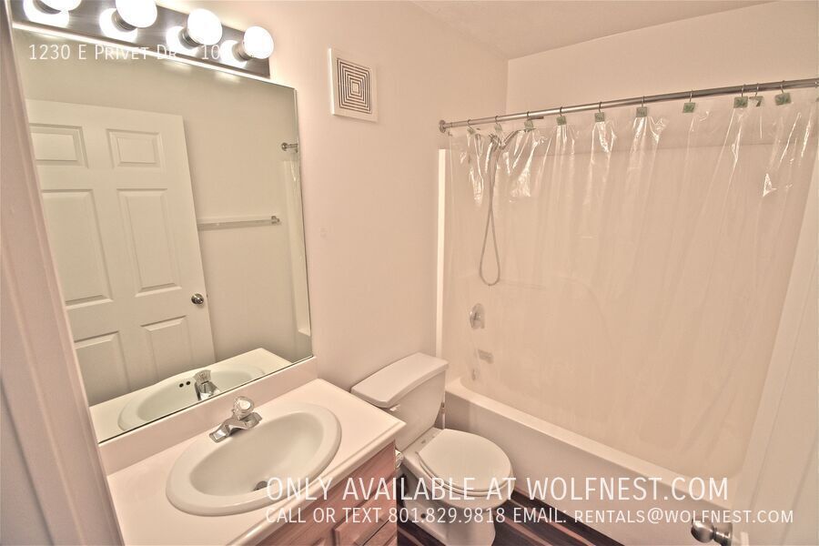 Stunning 2 Bed Cottonwood Heights Condo! No Deposit Option! property image