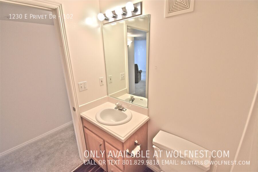 Stunning 2 Bed Cottonwood Heights Condo! No Deposit Option! property image
