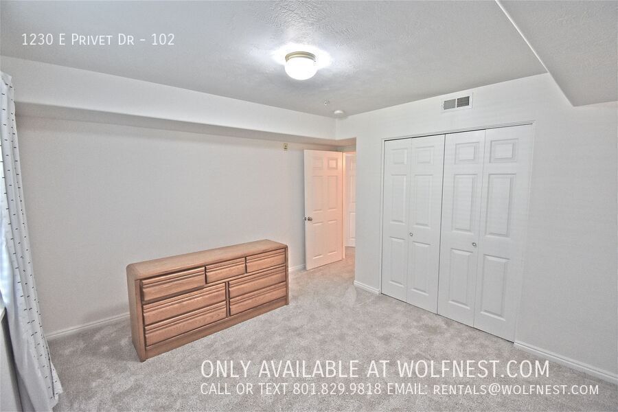 Stunning 2 Bed Cottonwood Heights Condo! No Deposit Option! property image