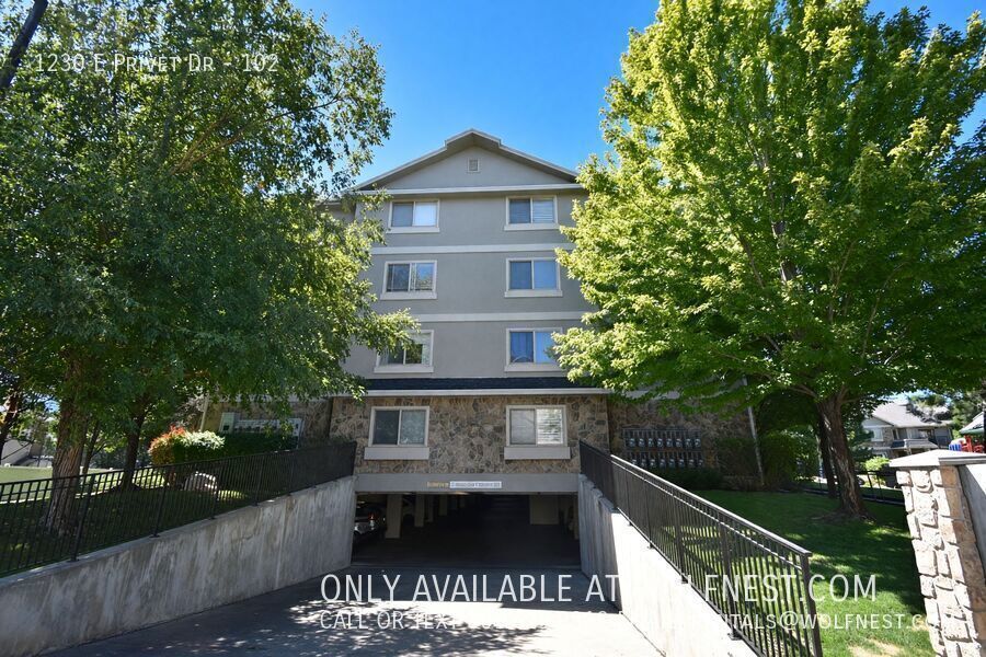 Stunning 2 Bed Cottonwood Heights Condo! No Deposit Option! property image