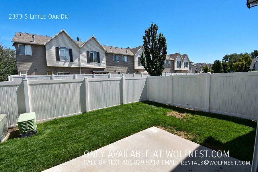 Lovely 3 Bed West Valley Townhome! No Deposit Option! property image