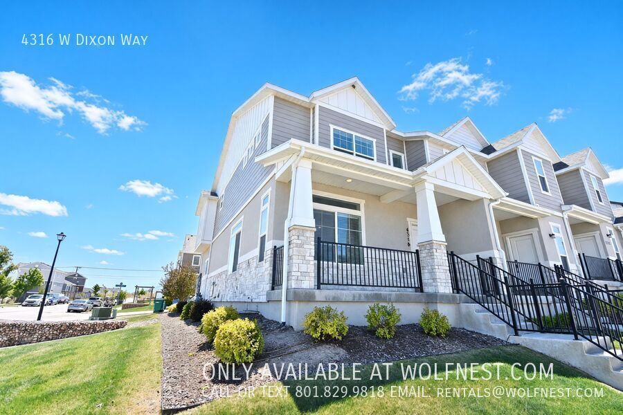 Gorgeous 4 Bed Lehi Townhome! No Deposit Option! property image