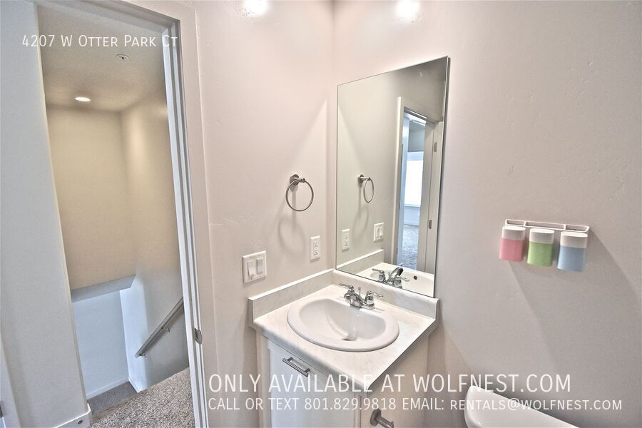Stunning 3 Bed Riverton Townhome! No Deposit Option! property image
