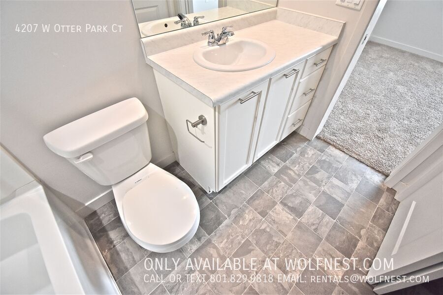 Stunning 3 Bed Riverton Townhome! No Deposit Option! property image