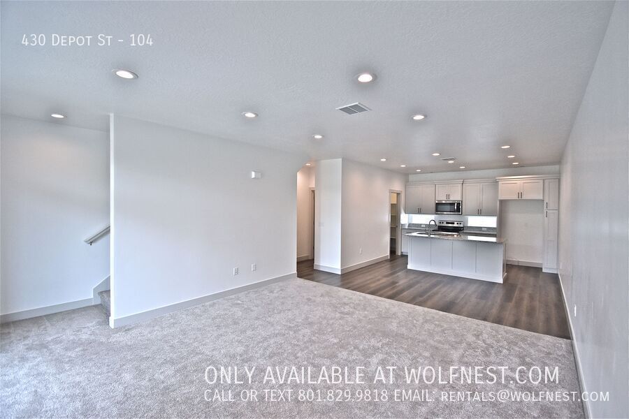 Newer 2 Bed Clearfield Townhome! No Deposit Option! property image