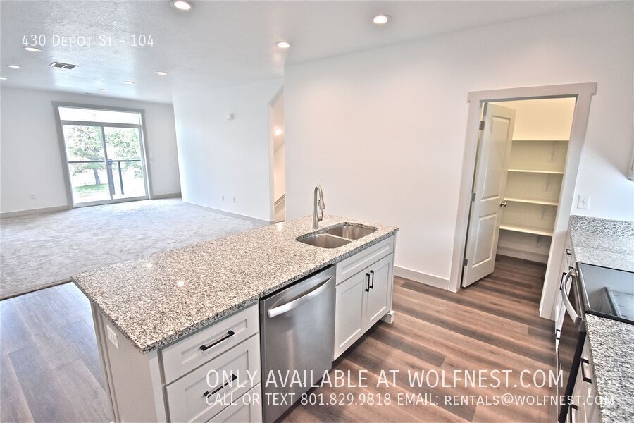 Newer 2 Bed Clearfield Townhome! No Deposit Option! property image