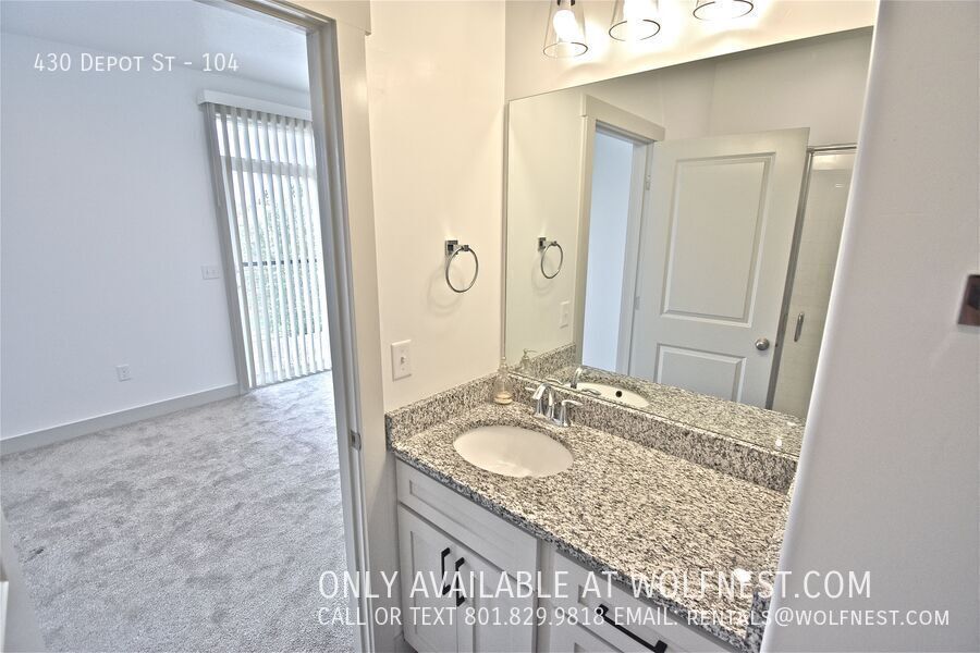 Newer 2 Bed Clearfield Townhome! No Deposit Option! property image