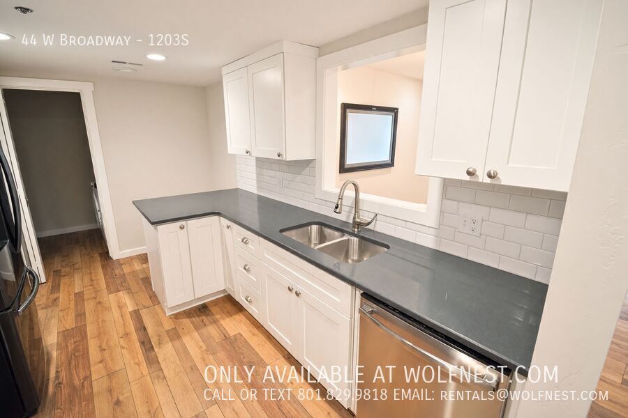 Remodeled 2 Bed Downtown Luxurious Condo! property image