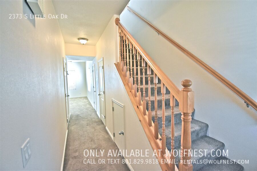 Lovely 3 Bed / 2.5 Bath West Valley Townhome! property image