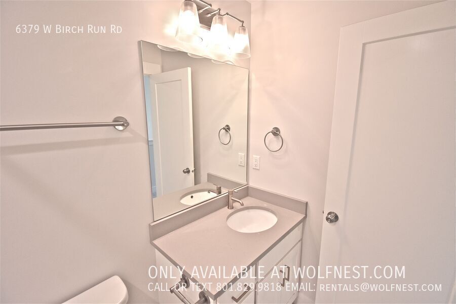 Beautiful 3 Bed / 2.5 Bath Daybreak Townhome! property image