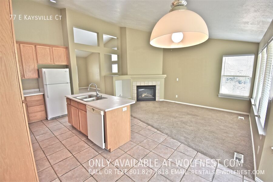 Spacious 4+ Bed / 3 Bath Draper Home with 2 Kitchens! property image