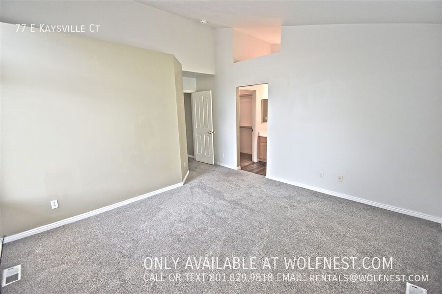 Spacious 4+ Bed / 3 Bath Draper Home with 2 Kitchens! property image