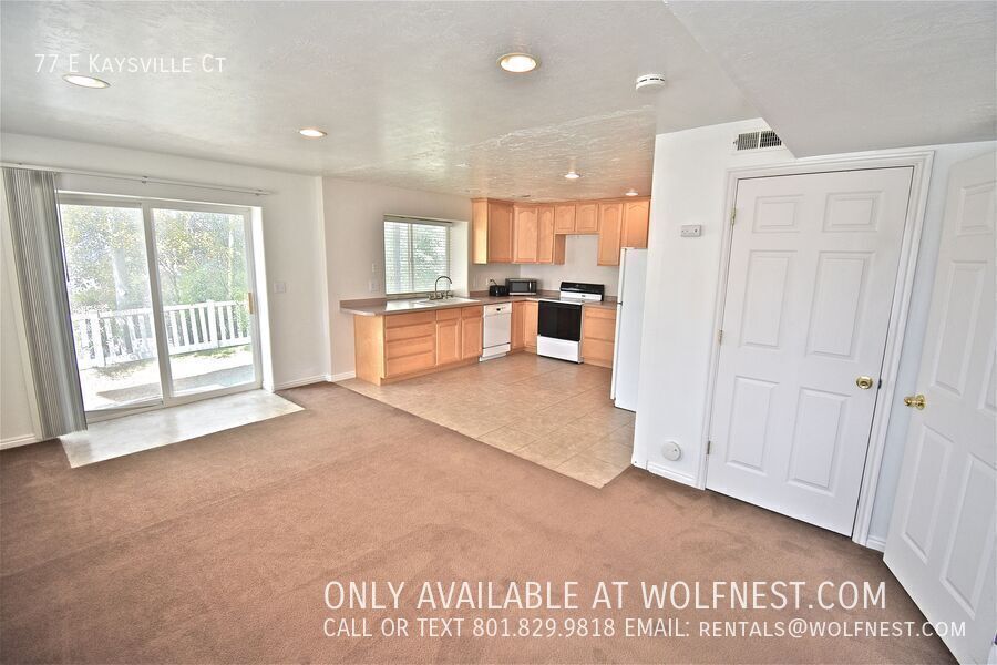 Spacious 4+ Bed / 3 Bath Draper Home with 2 Kitchens! property image