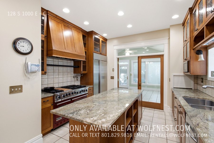 Luxurious 2 Bedroom Downtown Salt Lake City Apartment! property image