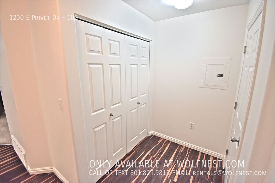 Stunning 2 Bed / 2 Bath Cottonwood Heights Condo! property image