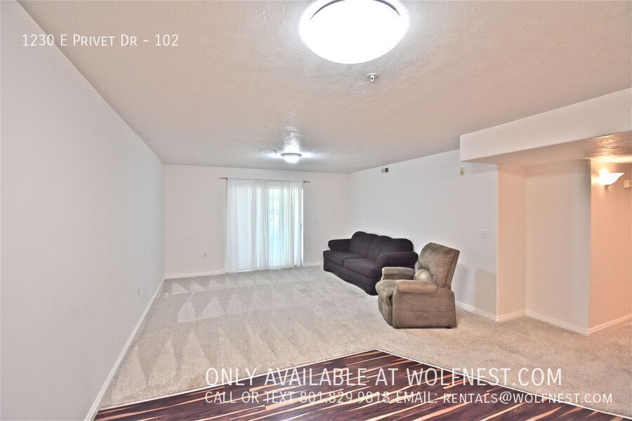 Stunning 2 Bed / 2 Bath Cottonwood Heights Condo! property image