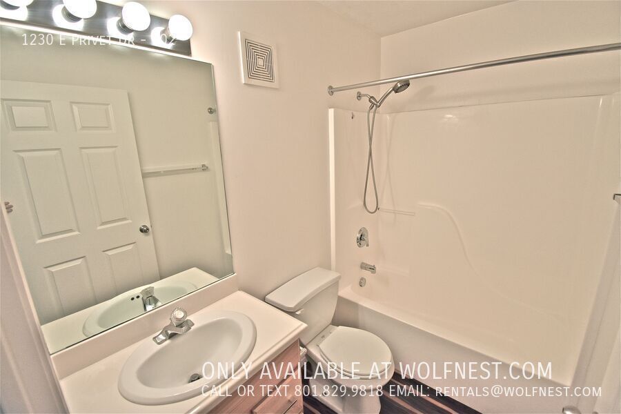 Stunning 2 Bed / 2 Bath Cottonwood Heights Condo! property image
