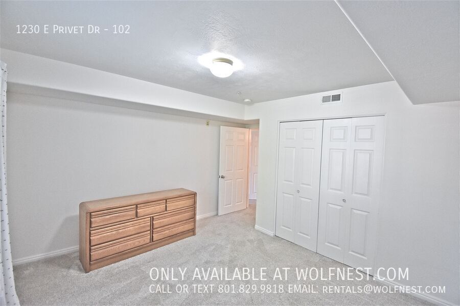 Stunning 2 Bed / 2 Bath Cottonwood Heights Condo! property image