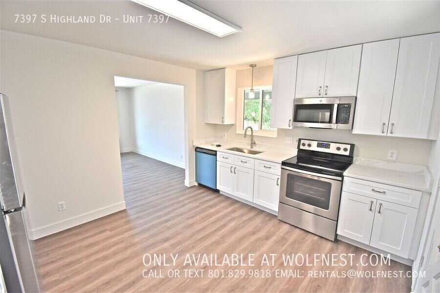 Remodeled 3 Bed / 2 Bath Cottonwood Heights Unit! property image