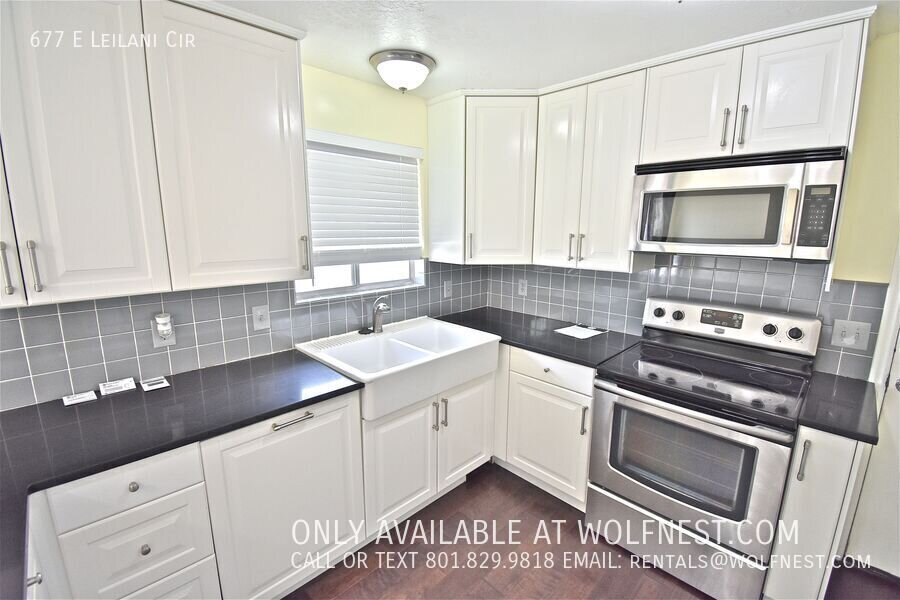 Beautiful 5 Bed Sandy Home! $350 Off 1st Month! property image