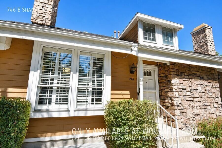 Beautiful 3 Bed / 3 Bath Millcreek Townhome! $350 Off 1st Month! property image