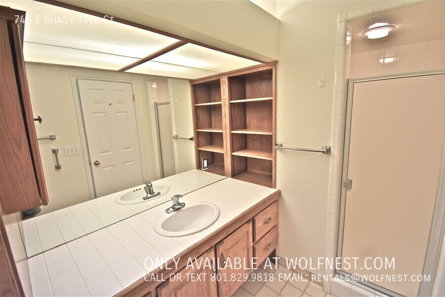 Beautiful 3 Bed / 3 Bath Millcreek Townhome! $350 Off 1st Month! property image