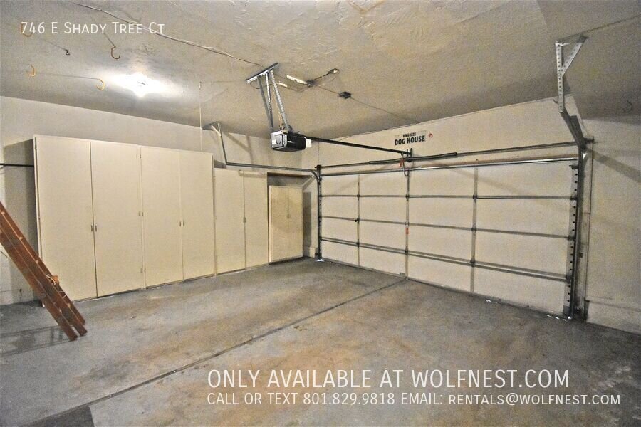 Beautiful 3 Bed / 3 Bath Millcreek Townhome! $350 Off 1st Month! property image