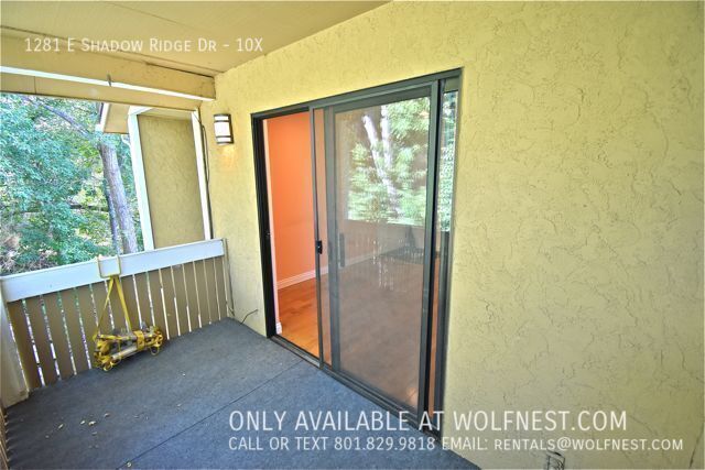 Lovely 2 Bed Midvale Condo! No Deposit Option! property image