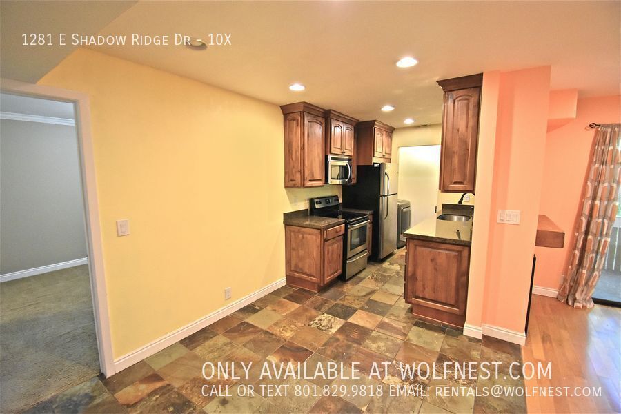 Lovely 2 Bed Midvale Condo! No Deposit Option! property image