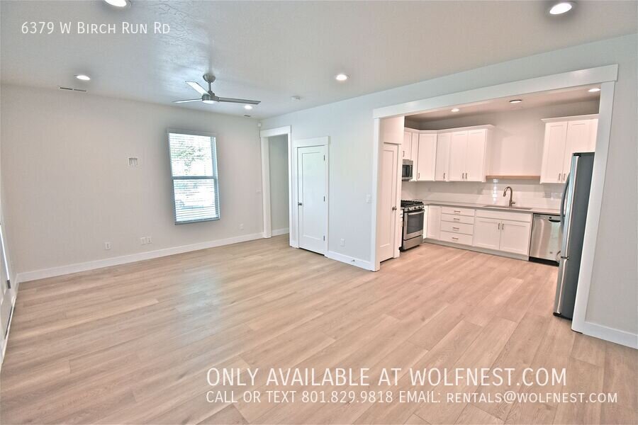 Beautiful 3 Bed Daybreak Townhome! $500 Off 1st Month! property image