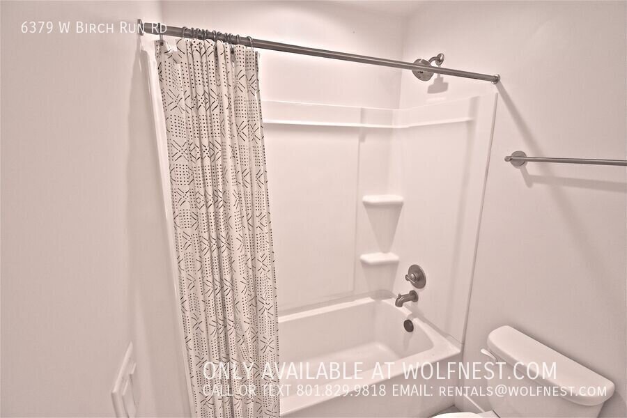 Beautiful 3 Bed Daybreak Townhome! $500 Off 1st Month! property image