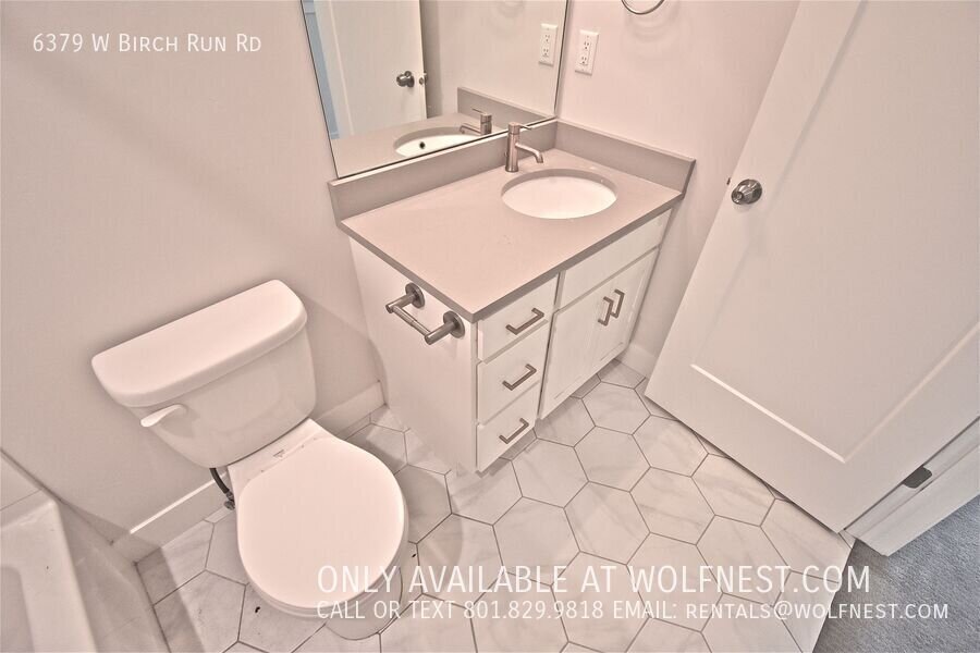 Beautiful 3 Bed Daybreak Townhome! $500 Off 1st Month! property image