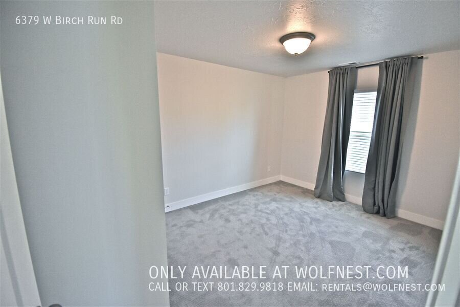 Beautiful 3 Bed Daybreak Townhome! $500 Off 1st Month! property image