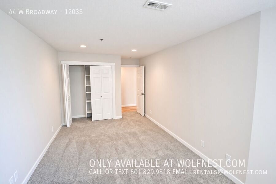 Remodeled 2 Bed Downtown Luxurious Condo! $750 Off 1st Month! property image