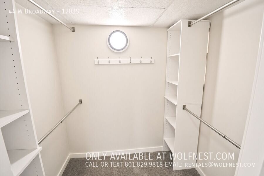 Remodeled 2 Bed Downtown Luxurious Condo! $750 Off 1st Month! property image
