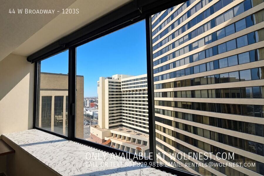 Remodeled 2 Bed Downtown Luxurious Condo! $750 Off 1st Month! property image