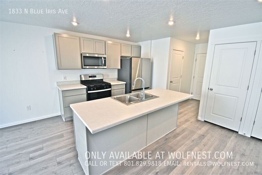 Beautiful 4 Bed Tooele Townhome! property image